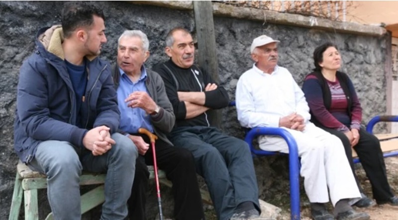 Hollanda’daki Türk toplumu hakkında kalem oynatan bir gazeteci-yazar olarak, yakın