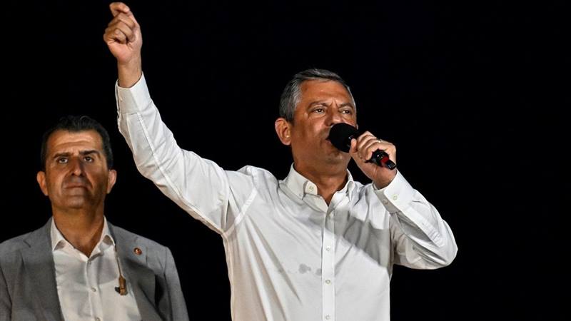 Özgür Özel, partisinin 43’üncü “Millet İradesine Sahip Çıkıyor” mitinginde yaptığı