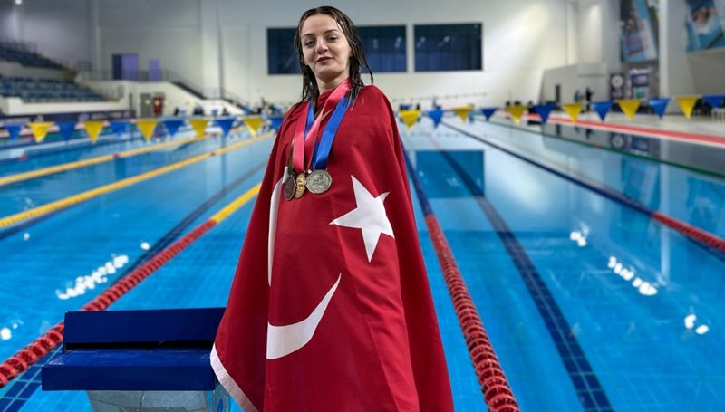 Sümeyye Boyacı, dünya şampiyonası için yola çıkıyor Eskişehir Anakent Spor Kulübü’nün milli paralimpik yüzücüsü Sümeyye Boyacı, 21-27