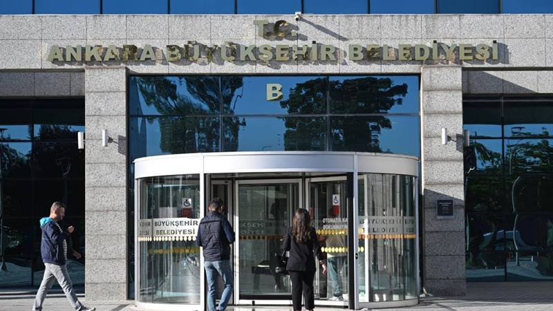 Ankara Anakent Belediyesi, sosyal medya üzerinden belediye, iştirakler ile bürokratlar