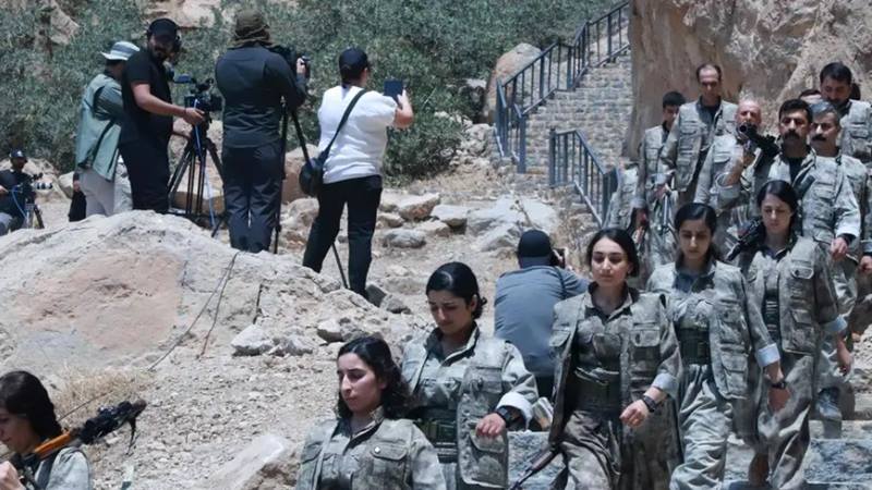 PKK’nın üst yönetimi, Suriye hükümeti ile anlaşma sağlanamayan SDG’ye destek