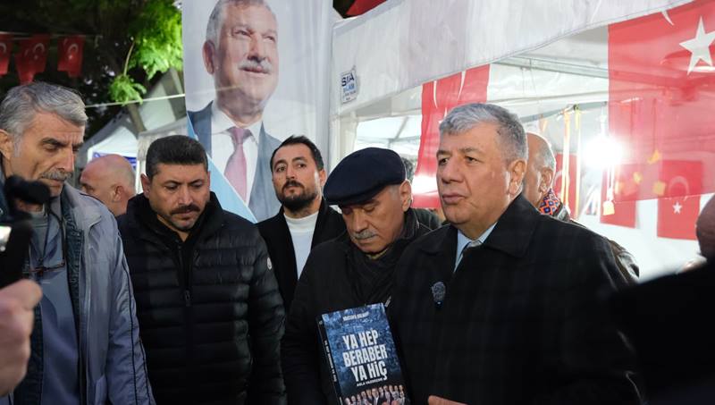 CHP içerisinde "mutlak butlan" tartışmalarıyla alevlenen kurultay kavgalarının arkasındaki siyasi