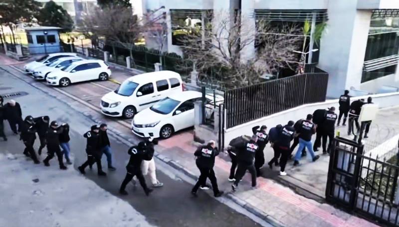 İçişleri Bakanı Ali Yerlikaya, Mersin’de Barış Turgut suç örgütüne yönelik