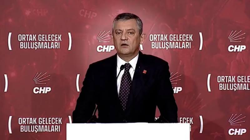 CHP’nin İstanbul Kongre Merkezi’ndeki konferansında Kürt sorunu ile Meclis’teki komisyon