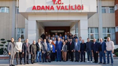 Adana Valisi Mustafa Yavuz, kentin nabzını tutan mahalle muhtarlarını makamında