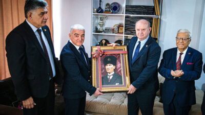 Çukurova Gazeteciler Cemiyeti’nde 32. genel kurul sonrası başkanlık görevi Cafer