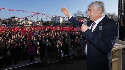 Osmaniye’nin Kadirli ilçesinde; belediyenin özkaynaklarıyla yaşama geçirilen güneş enerjisi santrali,
