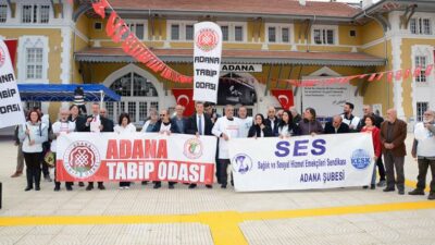 Adana Tabip Odası öncülüğünde bir araya gelen hekimler, 14 Mart