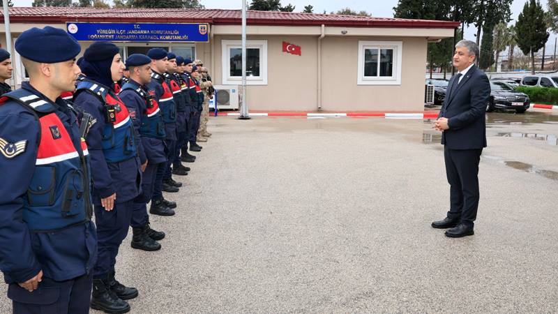 Vali Yavuz bayram önlemlerini inceledi… Adana Valisi Mustafa Yavuz, Ramazan Bayramı öncesinde uygulama noktalarını ziyaret