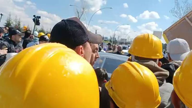 Eskişehir’in Mihalıççık ilçesinde bulunan Doruk Madencilik bünyesinde çalışan maden işçileri,