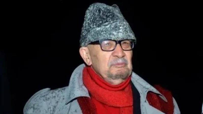 Ben onun adını duyduğumda Yalçın Küçük siyasi kariyer sahibi olmuş