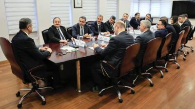 Vali Mustafa Yavuz'un öncülüğünde, kaymakamların katılımıyla gerçekleştirilen toplantıda ilçelerdeki güncel
