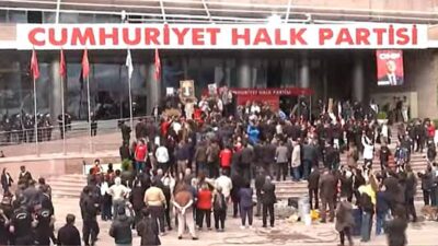 CHP 38'inci Olağan İstanbul İl Kongresi'nin iptali, kongrede seçilen yönetimin