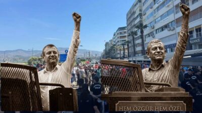 CHP Genel Başkanı Özgür Özel’in İzmir Cumhuriyet Meydanı’ndaki mitingi polis