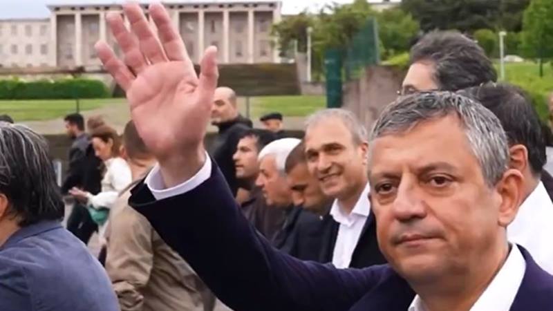 CHP lideri Özgür Özel, toplumsal ağ hesabı üzerinden yaptığı paylaşımla
