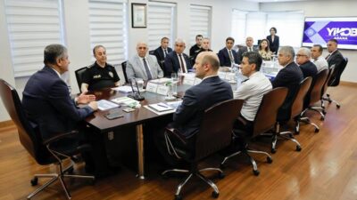 Adana’nın kalkınması, kamu hizmetlerinin niteliğinin artırılması amacıyla yürütülen tasarılar masaya