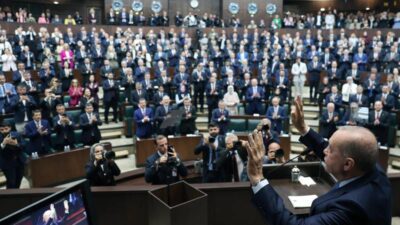 Cumhurbaşkanı Recep Tayyip Erdoğan, AKP Türkiye Büyük Millet Meclisi Küme