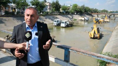 Adana Anakent Belediyesi, halk sağlığını korumak amacıyla yürüttüğü temizlik çalışmalarını,