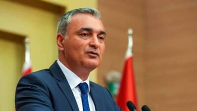 Ana muhalefet belediyelerini odağa alan adli işlemlerin bu sabahki durağı